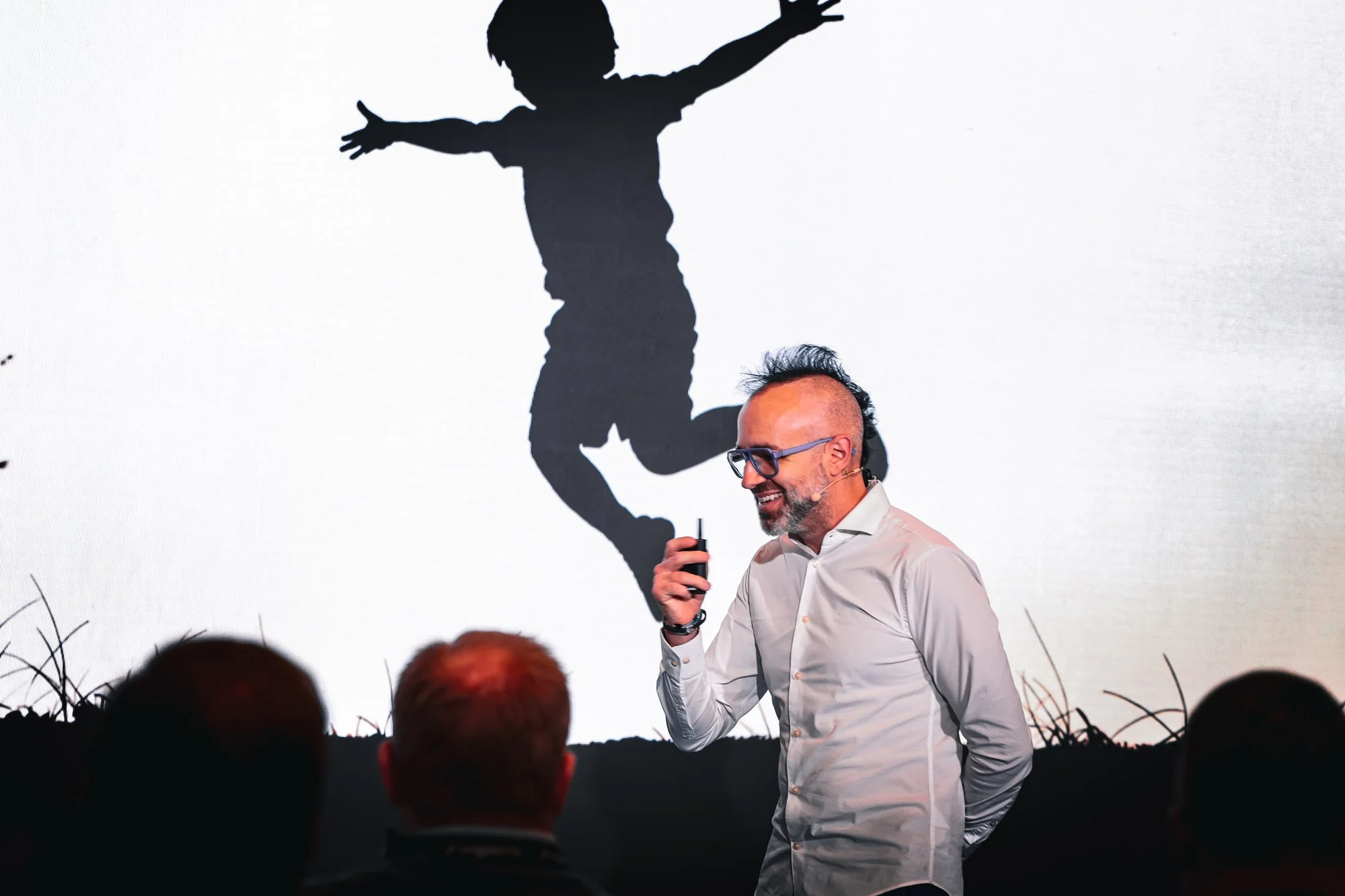 Adam Pantanowitz delivering the Step Change closing keynote at the SingularityU Executive Program