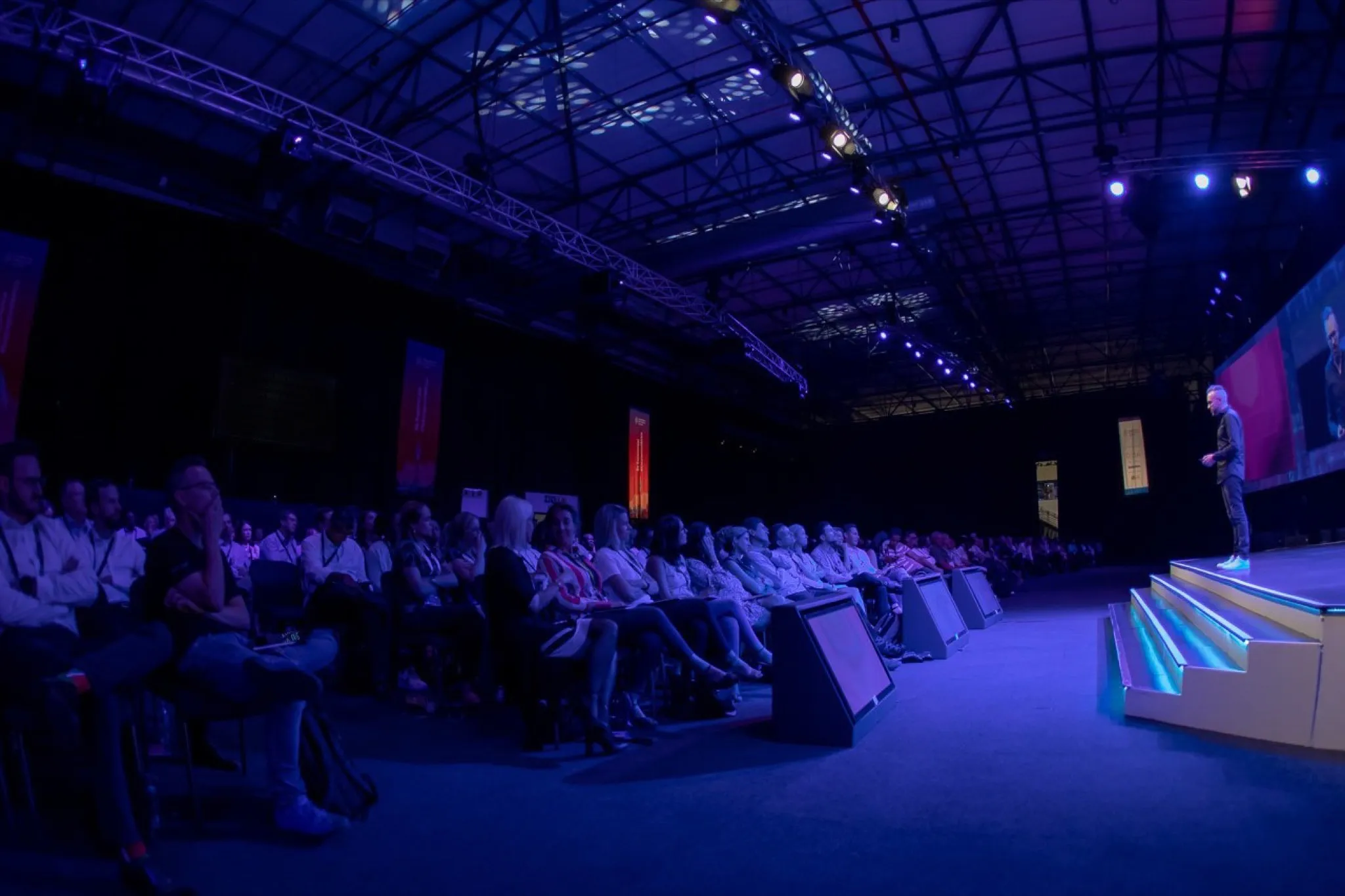 Adam Pantanowitz delivering Step Change at the Singularity University Summit, 2019