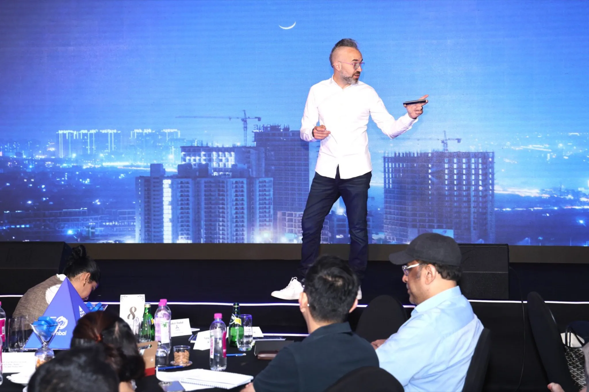 Adam Pantanowitz presenting Hacking Humans at Singularity University, India